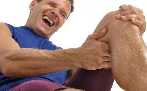 强直性脊柱炎引起慢性跟腱炎