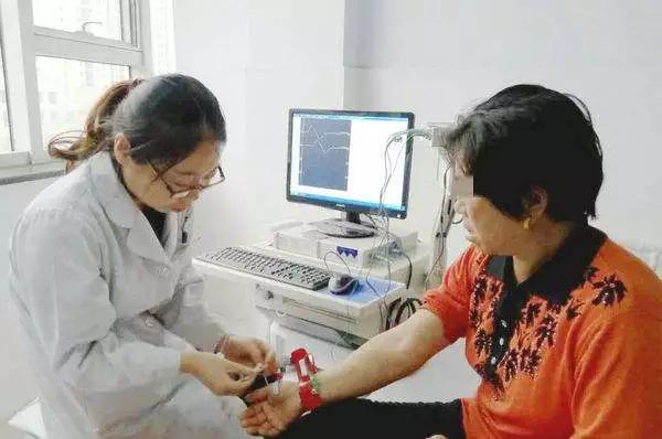 肌萎缩侧索硬化症