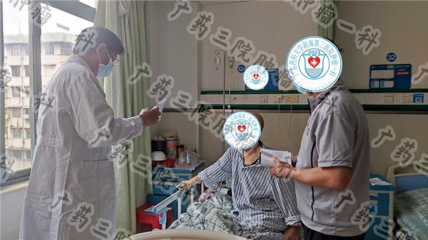 拉帕替尼联合希罗达治疗后出现痤疮样皮疹怎么治疗_奥希替尼都有哪里产的_奥希替尼联合易瑞沙的剂量
