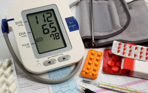 贝伐珠单抗服药期间应对患者的血压进行药物药物监测