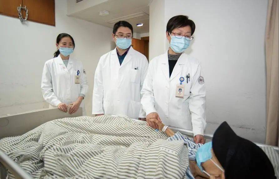 贝伐珠单抗注射液_贝伐单抗赠药骗局_贝伐珠单抗4个月后赠药
