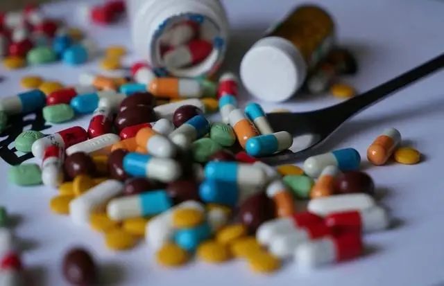 贝伐珠单抗多少钱一支_贝伐单抗-阿瓦斯汀大陆卖多少钱?_贝伐单抗纳入天津医保了吗